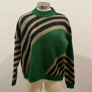 Women’s green sweater